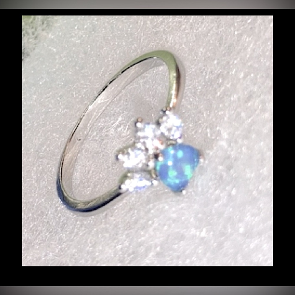 🆕 Brand New Ring ❣️ - Picture 4 of 6
